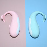 Whale-Remote-controlled egg dropping